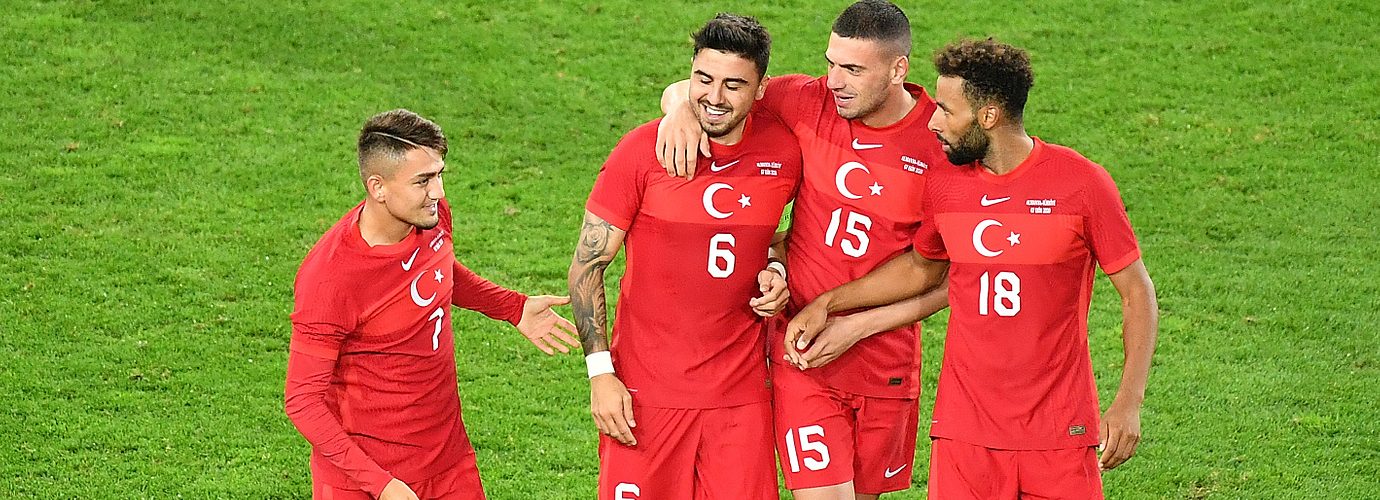 piłkarze reprezentacji Turcji, radość po zdobyciu bramki
