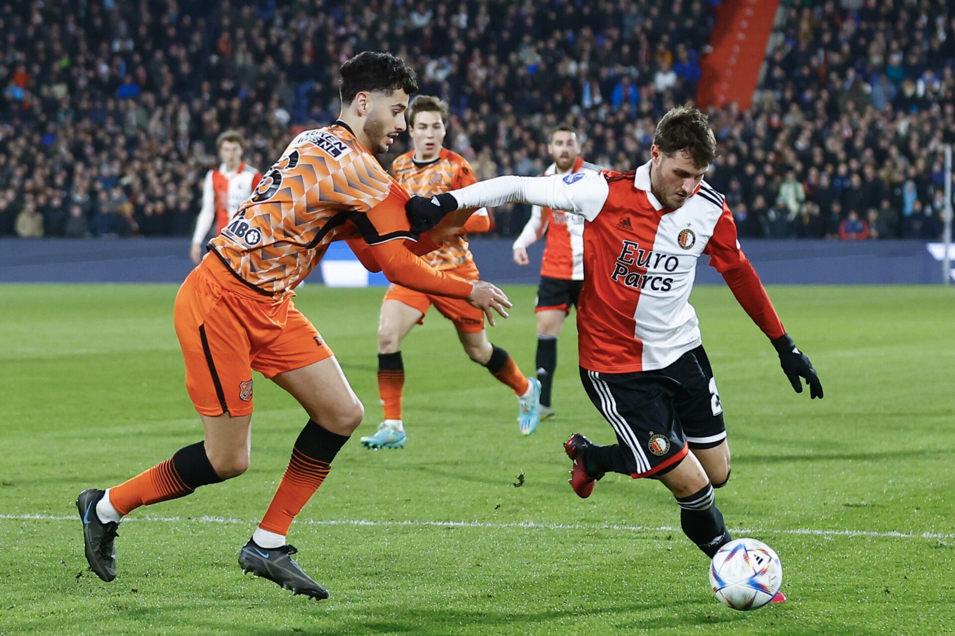 Feyenoord - Szachtar Donieck: Typy, kursy, zapowiedź 16.03 | Liga Europy