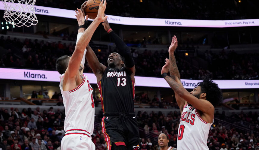 maimi-heat-bam-adebayo-chicago-bulls-typy-play-in-nba