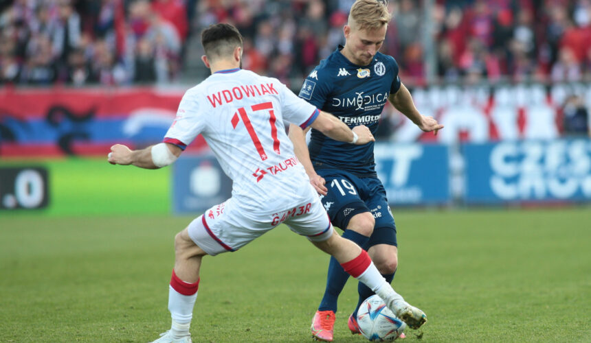 Miedź Legnica - Raków Częstochowa: Typy, kursy, zapowiedź 22.04. Ekstraklasa