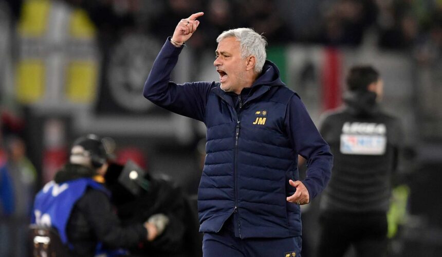 Serie A: Jose Mourinho Roma